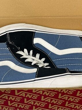 Van’s SK8-Hi Sneakers/ Classic Navy/Black/White /US men Sz 9/ US women’s Sz 11
